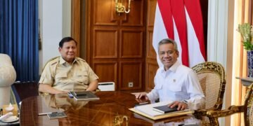 Presiden Prabowo Subianto dan dan Menteri Keuangan (Menkeu), Suahasil Nazara, di Istanda Negara Jakarta, Selasa 22 September 2026.(Foto: BPMI Setpres)