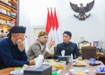 Utusan Khusus Presiden Bidang Pembinaan Generasi Muda dan Pekerja Seni, Raffi Ahmad, saat menemui Wali Kota Bogor, Dedie A. Rachim, di Balai Kota Bogor, Kamis (10/9/2026).(Foto: Humas Pemkot Bogor)