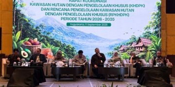 Rapat Koordinasi Kawasan Hutan dengan Pengelolaan Khusus (KHDPK) dan Rencana Pengelolaan Kawasan Hutan dengan Pengelolaan Khusus (RPKHDPK) Periode 2026–2035 di Sleman, Daerah Istimewa Yogyakarta (DIY), Jumat (11/09).(Foto: Humas Kemenhut)