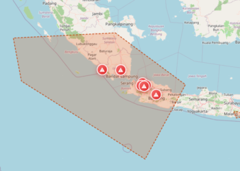 Potret penutupan sejumlah bandara/lanud akibat debu vulkanik erupsi Gunung Anak Krakatau.(Image: BMKG, diambil 7/9/2026, pukul 04.15 WIB)
