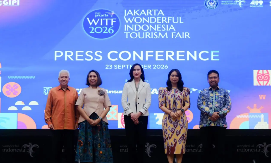 Menteri Pariwisata Republik Indonesia, Widiyanti Putri Wardhana, beserta jajara dalam Konferensi Pers Wonderful Indonesia Tourism Fair (WITF) 2026 pada Rabu (23/9) di Jakarta.(Foto: Humas Kemenpar)