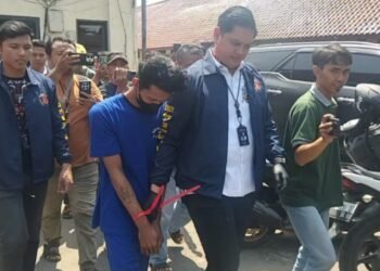ST (23), pelaku pembunuhan YA (23), mantan istrinya di kamar hotel berhasil ditangkap Tim Satreskrim Polres Cirebon Kota.(Foto:Istimewa).