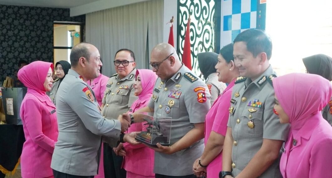 Kapolda Jabar, Irjen Pol. Pipit Rismanto memimpin serahterima jabatan pejabat utama Polda Jabar, termasuk Kapolresta Bandung dan Bogor Kota.(Foto:Humas Polda Jabar).