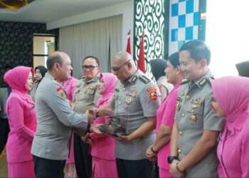 Kapolda Jabar, Irjen Pol. Pipit Rismanto memimpin serahterima jabatan pejabat utama Polda Jabar, termasuk Kapolresta Bandung dan Bogor Kota.(Foto:Humas Polda Jabar).