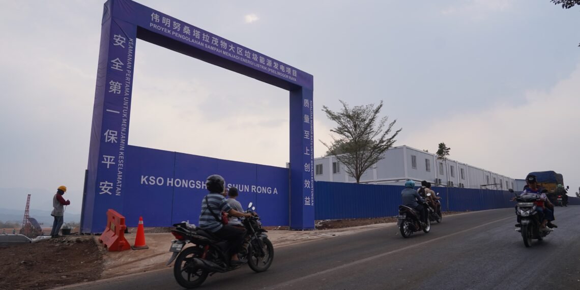 Pengolahan Sampah Berbasis Teknologi Ramah Lingkungan Menjadi Energi Listrik (PSEL) di area TPA Galuga. Sampah akan diolah menjadi sumber energi listrik dengan kapasitas mencapai 15 hingga 40 megawatt (MW).(Foto: Humas Pemkot Bandung)