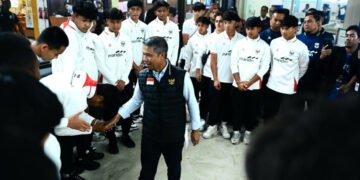 Sekjen PSSI menyambut kedatangan Timnas U-20 Indonesia.(Foto: Website PSSI)