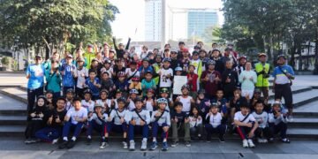 Wali Kota Bandung, Muhammad Farhan hadiri kegiatan Gerakan Nyapedah Nyakola di Balai Kota Bandung, Sabtu 5 September 2026.(Foto: Humas Pemkot Bandung)