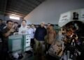 Wali Kota Bandung, Muhammad Farhan, mendampingi kunjungan kerja Wakil Menteri Perdagangan Republik Indonesia, Dyah Roro Esti Widya Putri, ke salah satu industri sepatu lokal, Fortuna Shoes, di Jalan Soekarno-Hatta, Senin 14 September 2026.(Foto: Humas Pemkot Bandung)