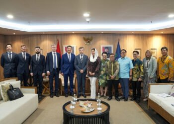 Wakil Menteri Perdagangan Republik Indonesia, Dyah Roro Esti menerima Perwakilan Dagang Federasi Rusia di Indonesia, Alexander Masaltsev di Kantor Kementerian Perdagangan, Jakarta, Selasa (8 Sep). Pertemuan tersebut membahas peluang penguatan hubungan perdagangan dan kerja sama ekonomi antara Indonesia dan Rusia.(Foto: Humas Kemendag)