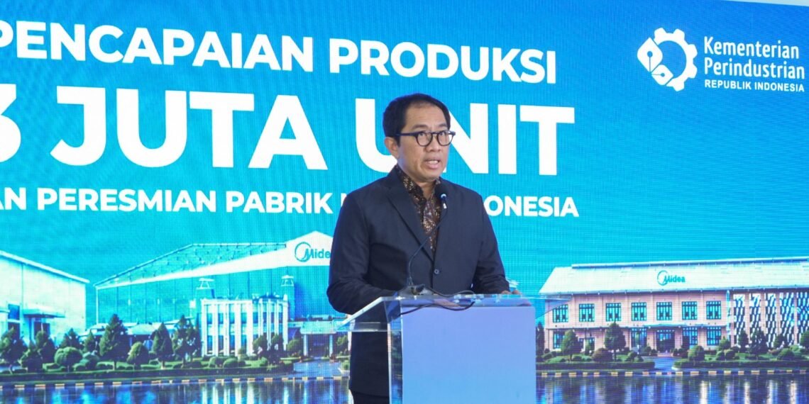 Wakil Menteri Perindustrian Faisol Riza dalam acara Pencapaian Produksi 3 Juta Unit dan Peresmian Pabrik Midea Indonesia di Cikarang, Rabu (9/9).(Foto: Humas Kemendag)