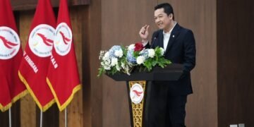 Wamenpora Taufik Hidayat menghadiri pelantikan Pengurus Besar Esports Indonesia Masa Bakti 2026–2030 di Gedung Soekarno-Hatta, Mabes Badan Intelejen Negara, Jakarta, Selasa (15/9) pagi.(foto:raiky/kemenpora.gi.id)