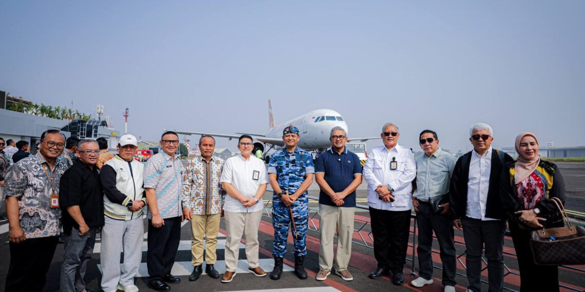 Pesawat Super Air Jet resmi beroperasi di Bandara Husein Sastranegara Bandung.(Foto: Humas Pemkot Bandung)
