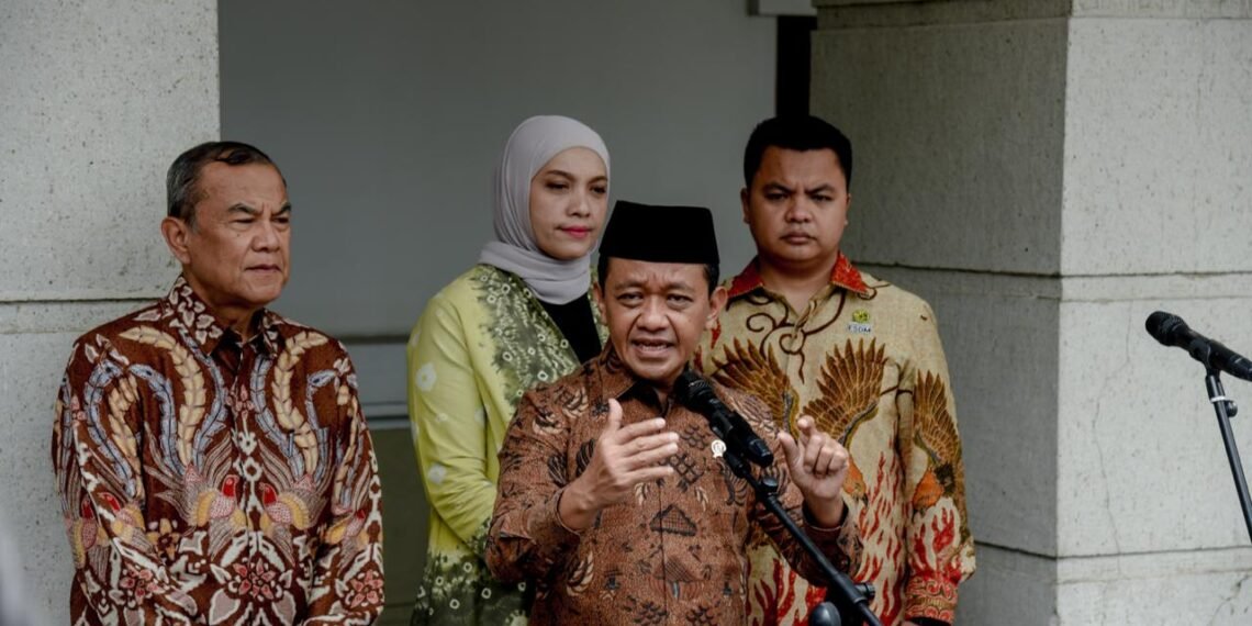 Menteri Koordinator Bidang Hilirisasi dan Transisi Energi (Menko Hiltrans) merangkap Menteri Energi dan Sumber Daya Mineral (ESDM) Bahlil Lahadalia.(Foto: Kementerian ESDM)