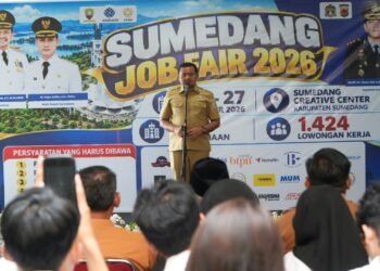 Bupati Dony Ahmad Munir mendorong optimalisasi Balai Latihan Kerja (BLK) Sumedang untuk menyiapkan tenaga kerja yang memiliki keterampilan sesuai kebutuhan dunia usaha dan industri.(Foto: Diskominfo Kab. Sumedang)