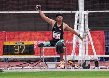Atlet asal Bali I Kadek Dwi Purwana Yasa berhasil meraih medali emas dari cabor atletik nomor lempar cakram F57 putra Asian Para Games 2026 di Nagoya City Mizuho Park Athletic, Jepang pada Selasa (20/10).(foto:raiky/kemenpora.go.id)