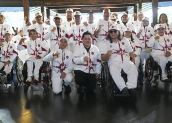 Menpora RI Erick Thohir mengukuhkan sekaligus melepas Kontingen Indonesia untuk Asian Para Games 2026 Aichi-Nagoya, Jepang, Senin (12/10) sore.(foto:Herry/kemenpora.go.id)