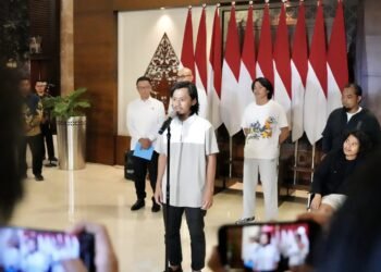 Kementerian Luar Negeri memfasilitasi kepulangan 4 (empat) kru kapal MT Honour 25 yang telah dibebaskan dari pembajakan di Somalia.(Foto: Kemlu)