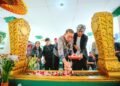 Menteri Kebudayaan RI, Fadli Zon, saat melakukan ziarah budaya ke Situs Makam Raden Adipati Wiranata Koesoemah II.(Foto: Dok. Kementerian Kebudayaan)
