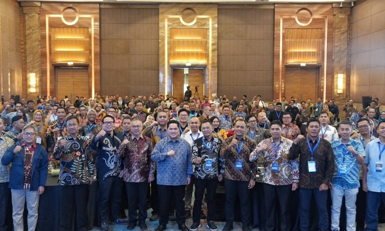 Menpora Erick Thohir mengajak seluruh jajaran Dinas Pemuda dan Olahraga (Dispora) dan pemangku kepentingan di seluruh daerah untuk melakukan transformasi fundamental. (foto:raiky/kemenpora.go.id)