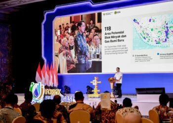 Menteri Koordinator Bidang Hilirisasi dan Transisi Energi/Menteri ESDM Bahlil Lahadalia saat membuka FOREK Hulu Migas 2026 di Kempinski Grand Ballroom, Jakarta, Rabu (28/10).(Foto: Kementerian ESDM)