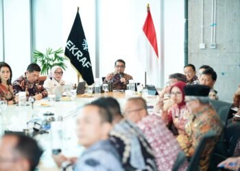Menteri Ekonomi Kreatif/Kepala Badan Ekonomi Kreatif Teuku Riefky Harsya menerima audiensi KUNCI BERSAMA di kantor Kementerian Ekraf. Jakarta, Selasa (27/10/2026).