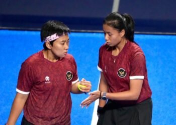 Pasangan ganda putri padel Indonesia, Fadona dan Fitriani sukses melangkah ke babak final nomor women’s pairs Asian Games 2026 di Nagoya City Higashi Sports Center, Jumat (2/10). (foto:Gilang/kemenpora.go.id)
