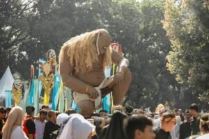 Pemerintah Kota (Pemkot) Bandung menutup rangkaian Hari Jadi ke-216 Kota Bandung (HJKB) dengan menghadirkan Pawai Jampana yang mengangkat kearifan lokal dan kreativitas masyarakat.(Foto: Humas Pemkot Bandung)