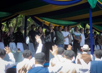 Pemerintah Kota (Pemkot) Bandung menutup rangkaian Hari Jadi ke-216 Kota Bandung (HJKB) dengan menghadirkan Pawai Jampana yang mengangkat kearifan lokal dan kreativitas masyarakat.(Foto: Humas Pemkot Bandung)