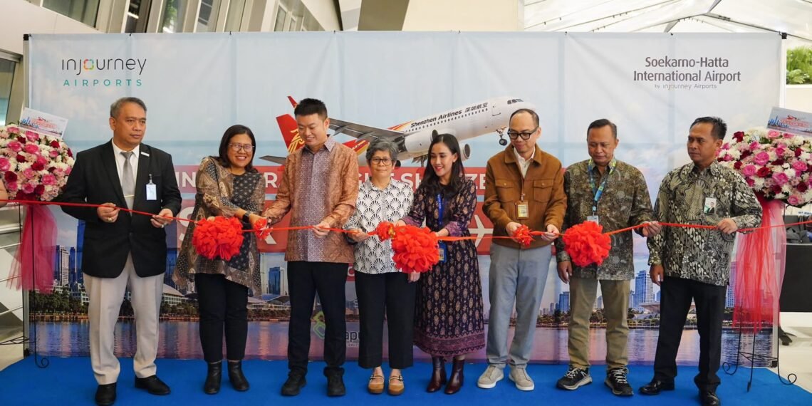 Kementerian Pariwisata menyambut penerbangan langsung Shenzhen Airlines rute Shenzhen–Jakarta yang tiba di Bandara Internasional Soekarno Hatta, Tangerang, Banten, Selasa (20/10/2026).(Foto: Dok. Kemenpar)