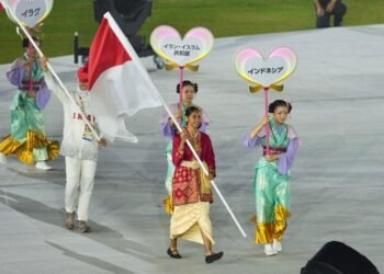 Atlet tenis Indonesia, Meydiana Laviola Reinnamah merasa bangga dipercaya menjadi pembawa bendera Indonesia pada upacara penutupan Asian Games Aichi-Nagoya 2026 di Stadion Paloma Mizuho,Minggu (4/10).(foto:Gilang/kemenpora.go.id)