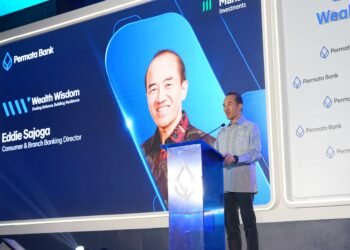 Eddie Sajoga, Direktur Consumer & Branch Banking Permata Bank Membuka Acara Permata Bank Wealth Wisdom 2026 di Bandung Pada Sesi "Reading the Market, Building the Future".(Foto: Istimewa)