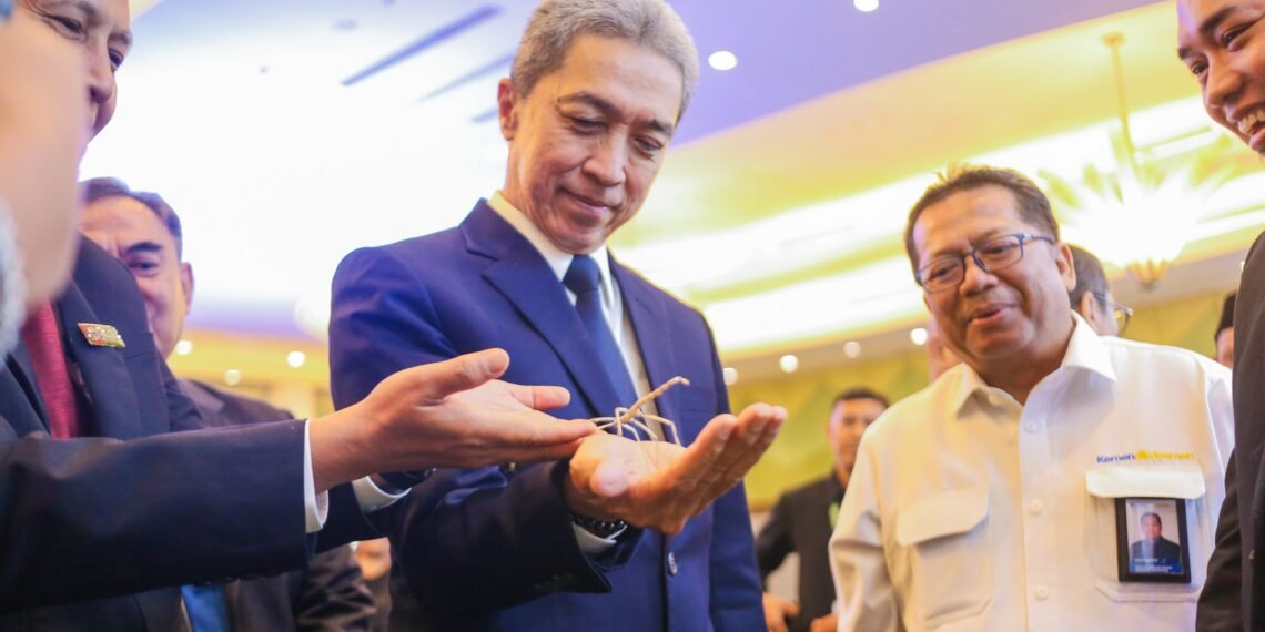 Wali Kota Bogor, Dedie A. Rachim, menghadiri The 5th International Conference on Tropical Biology yang diselenggarakan SEAMEO BIOTROP di IPB International Convention Center (IPB ICC), Senin (5/10/2026).(Foto: Diskominfo Kota Bogor)