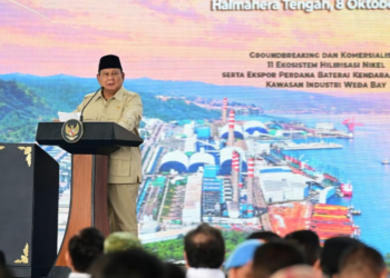 Presiden Prabowo Subianto saat sambutan di kawasan Indonesia Weda Bay Industrial Park (IWIP), Kabupaten Halmahera Tengah, Provinsi Maluku Utara, Kamis (08/10/2026).(Foto: Kemenhaj)