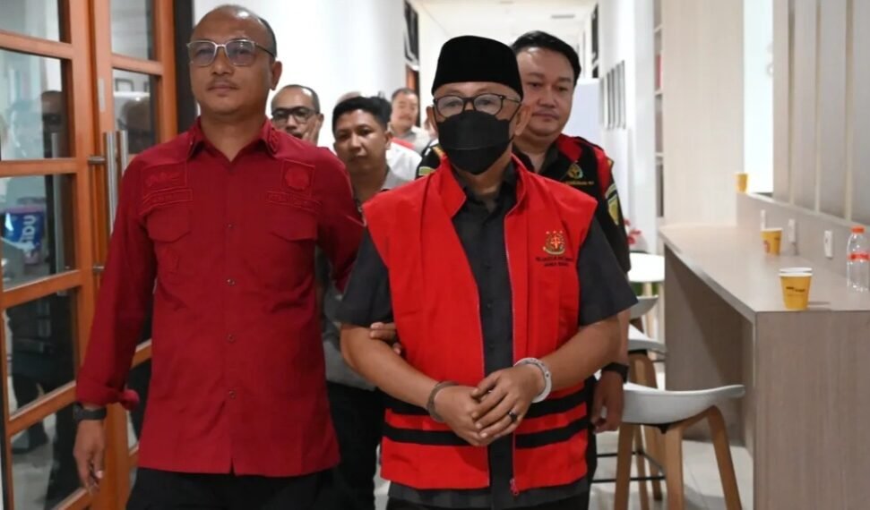 Wakil Bupati Indramayu Syaefudin, tersangka kasus korupsi tunjangan perumahan dan transportasi DPRD Ditahan Kejati Jawa Barat.(Foto:Istimewa).