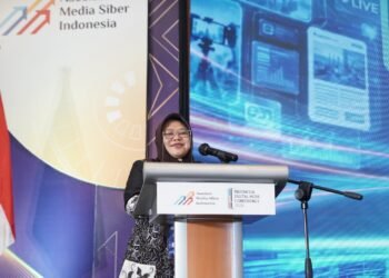 Kepala Dinas Komunikasi dan Informatika Provinsi Jawa Timur, Sherlita Ratna Dewi Agustin pada acara Indonesia Digital Media Conference (IDMC) 2026 yang diselenggarakan Asosiasi Media Siber Indonesia (AMSI) di Ballroom Shangri-La Hotel Surabaya, Rabu (28/10/2026).