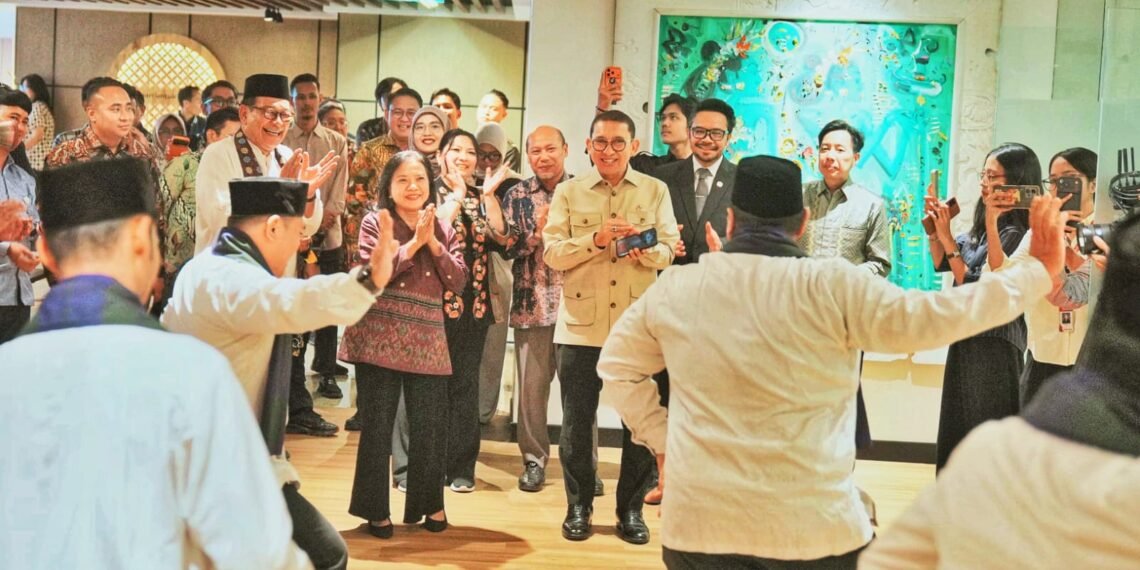Indonesia melalui Kementerian Kebudayaan RI bersama Brunei Darussalam, Malaysia, dan Singapura resmi mengumumkan secara serentak pengusulan Tari Zapin sebagai nominasi multinasional untuk masuk dalam UNESCO Representative List of the Intangible Cultural Heritage of Humanity.(Foto: Dok. Kemenbud)