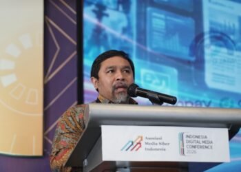 Ketua Umum AMSI, Wahyu Dhyatmika pada acara Indonesia Digital Media Conference (IDMC) 2026 di Ballroom Shangri-La Hotel Surabaya, Rabu (28/10/2026).