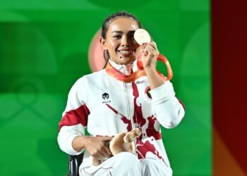 Medali perunggu Asian Para Games 2026 belum menjadi akhir perjalanan Ni Nengah Widiasih. Di tengah cedera bahu yang masih membayangi, atlet para angkat berat Indonesia itu masih menyimpan satu ambisi besar tampil di Paralimpiade LA 2028. (dok.NPCI)